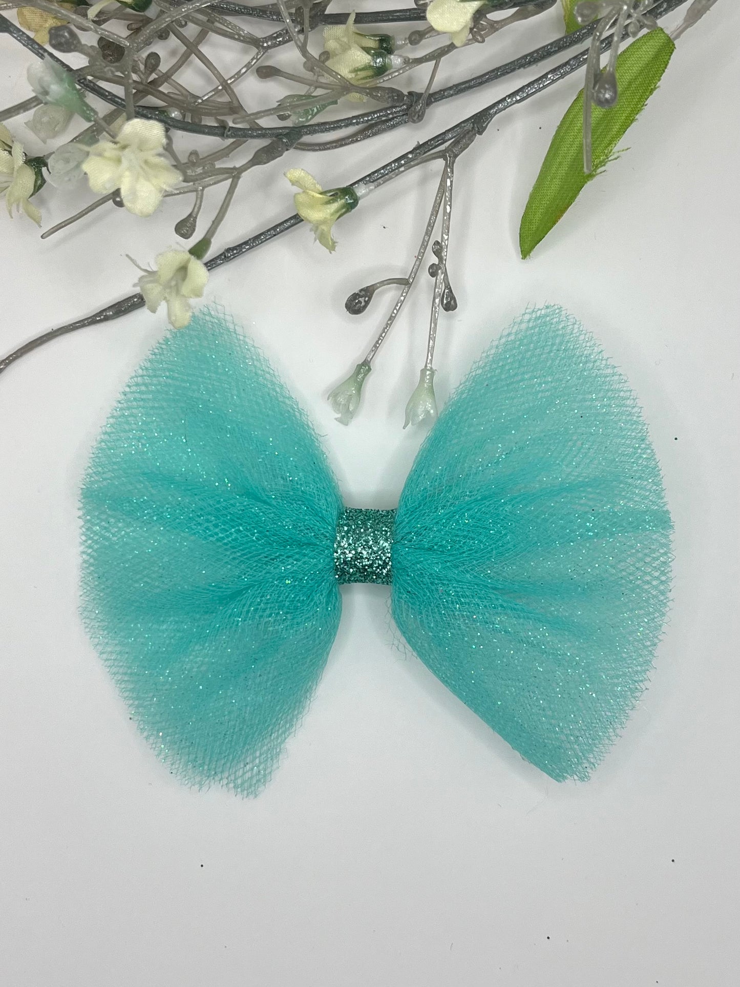 Sparkle classic 4" tulle clip in hair bow