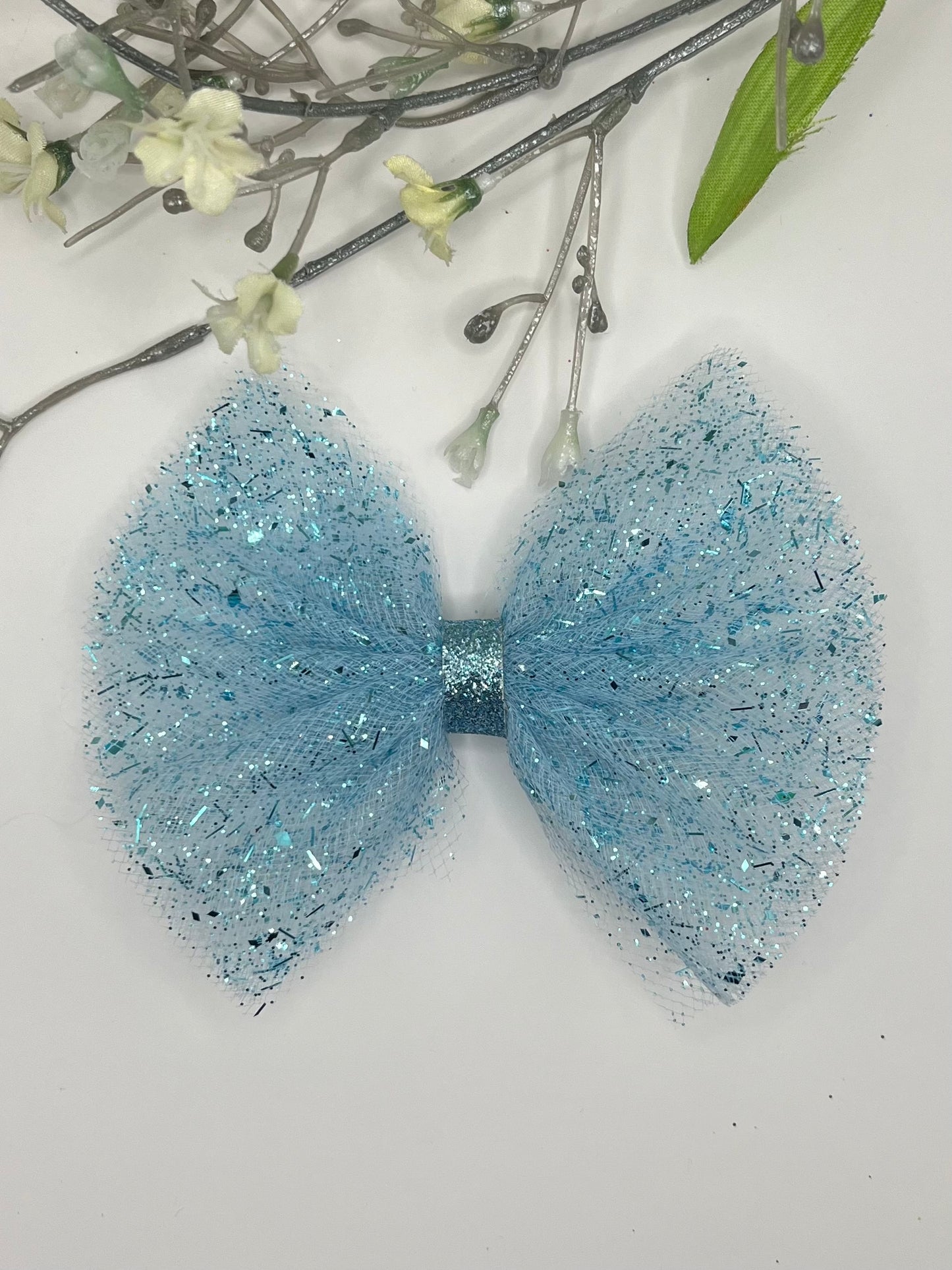 Sparkle classic 4" tulle clip in hair bow