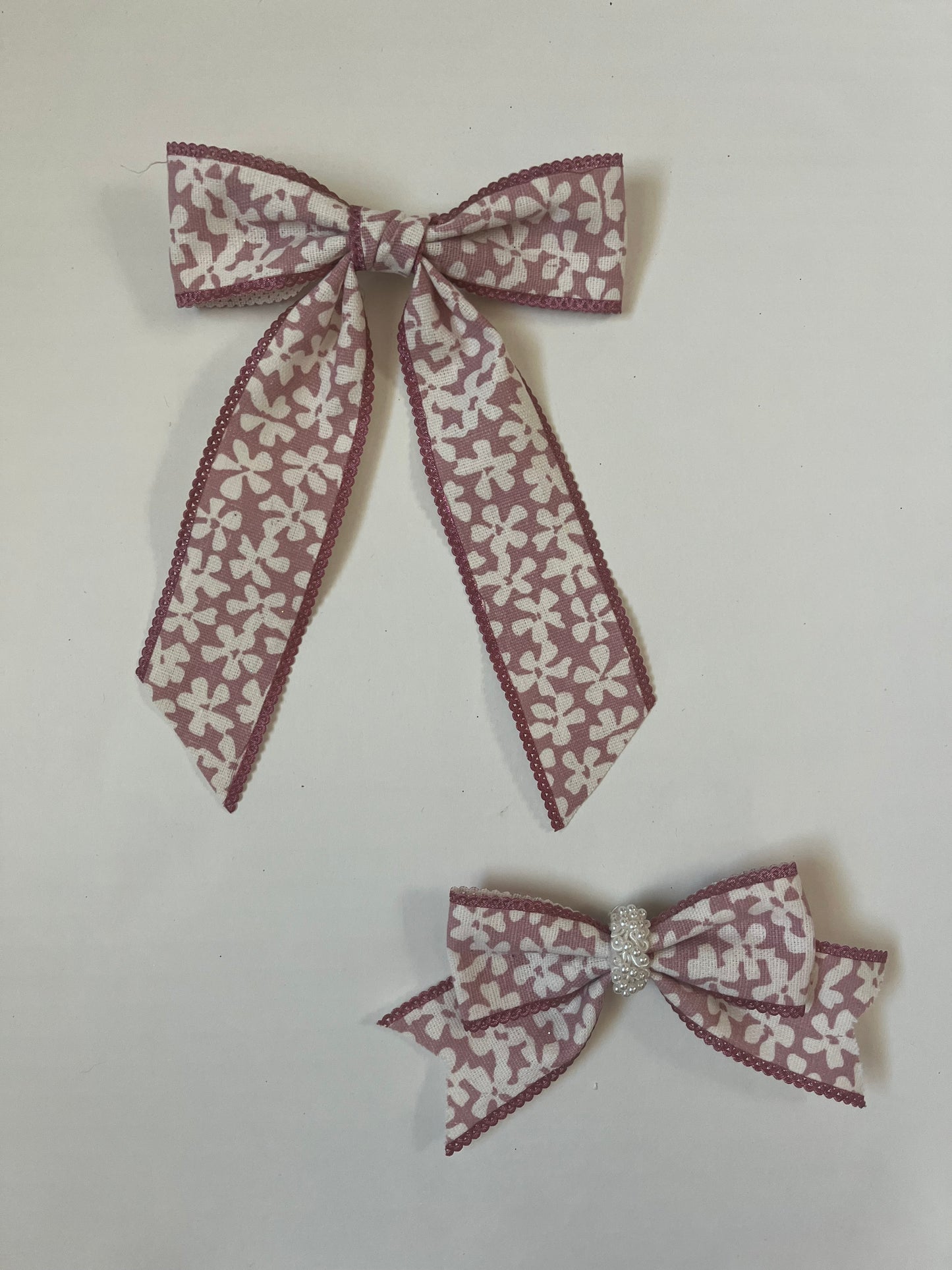 Mauve and ivory floral print long tail clip in hair bow