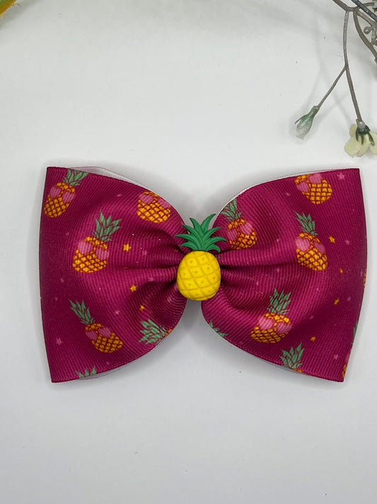 Pineapple print center pinch clip in hair bow